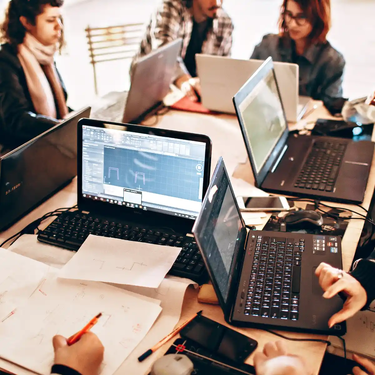 Bulk Laptop Supply in Dubai for Business Requirements